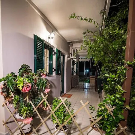 Nikoleta Apartament *